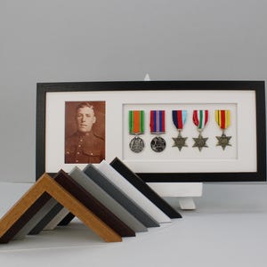 Military and Service Medal display Frame for Five Medals and one 6x4&quot; Photograph. 20x50cm.  Service Medals | War Medals | WW1 | WW2 |