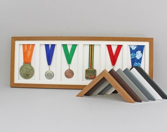 Cadre de présentation des médailles pour six médailles. 25x75 cm. Cadeau parfait pour les coureurs, nageurs, cyclistes, athlètes | Marathon | Sports scolaires | Médaille sportive