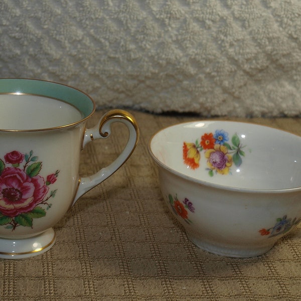 2 Bavaria Demitasse Tea Cups Rose Hohenberg R/Y Lion with Hammer