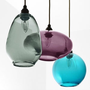 Luci a sospensione in vetro soffiato a mano Mid Century Illuminazione moderna Ambra Lampada a sospensione Luci a sospensione colorate. Illuminazione a sospensione da cucina. immagine 3