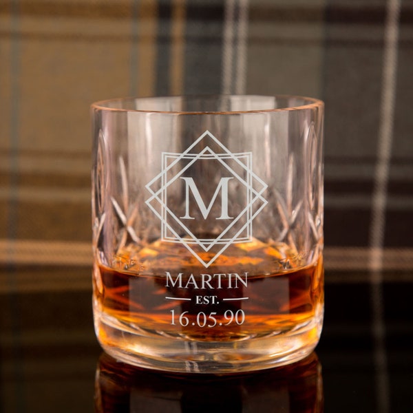 Personalised Engraved Crystal Whisky Glass | Custom Whiskey Glass Name and Date | Drinks Tumbler Gift for Dad, Grandad, Mum, Brother, Friend