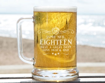 Tankard di birra in vetro inciso al laser personalizzato per il 18 ° compleanno. Regali speciali per il 18° compleanno. Bicchiere personalizzato Pint Tankard. Idee regalo per lui