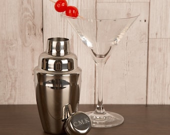 Engraved Party Cocktail Shaker for Him or Her. Personalised, classy and unique gift