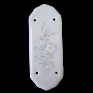 Small Ceramic Door Finger Plate White Morning Mist Floral Design (Each)