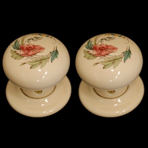 Ceramic Door Knob Set Cream Poppy & Wheatsheaf Design (Pair)