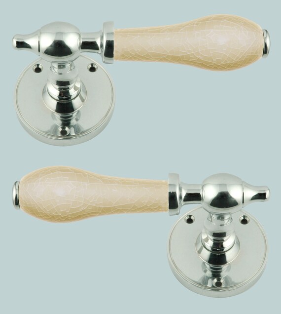 🔥 OFERTA 50% DESCUENTO: Par De Perillas Cromadas Con Fresado 45mm – Tradco TH1031