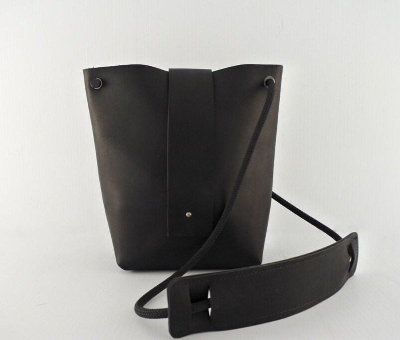 The Dracena Bag // Minimal Black Leather Bucket Bag // - Etsy