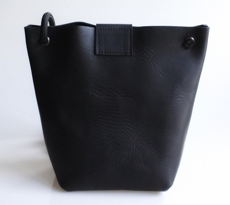 The Dracena Bag // Minimal Black Leather Bucket Bag // - Etsy