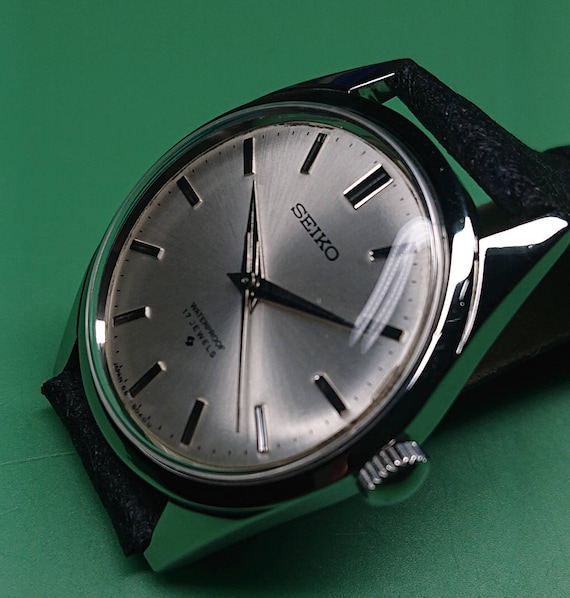 1960s Vintage Seiko 17 Jewel Mechanical Watch - image 6