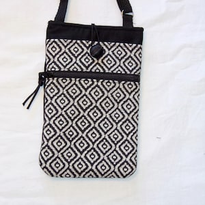 3-pocket crossbody cell phone bag, Cell phone purse, Small shoulder bag, Iphone pouch, Smartphone tote, Great gift