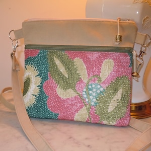 Cell phone bag, Crossbody phone purse, Small shoulder bag, Phone pouch