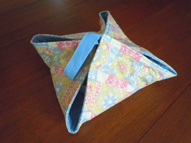 Casserole holder Reversible casserole carrier Pie carrier Casserole hot pad Casserole tote Casserole carrier Quilted pie tote