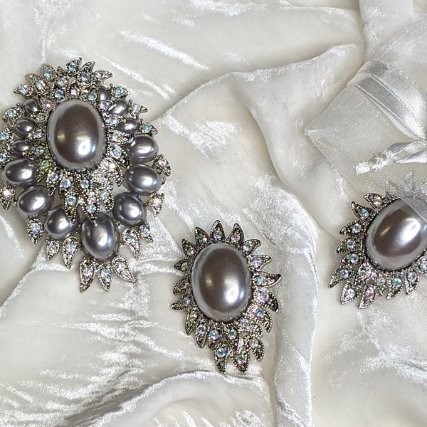 Rhinestones Large Grey Pearls and Crystal Wedding Brooch and Earring set,  DIY Wedding Projects, Bridal Sash Pin