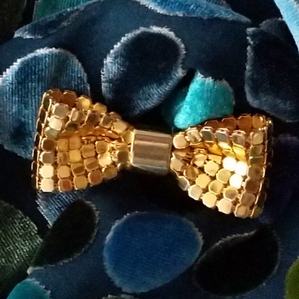 Bow Pin Gold Toned Mesh, Vintage, Brooch, Small Bow Pin, Perfect Condition, Vintage Jewelry, Mesh Jewelry 1930-1950 jewelry