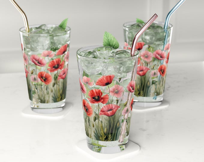 Floral Pint Glass with Poppy Design, Perfect for Gifts, Parties, Home Bar Decor, or Everyday Use
