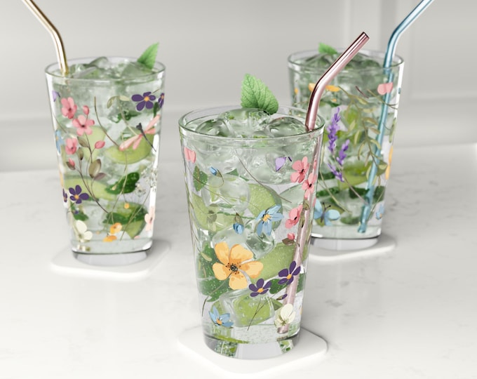 Nature-Inspired Pint Glass Set of 3 – 16 oz Botanical Drinkware, Cottagecore Barware Gift
