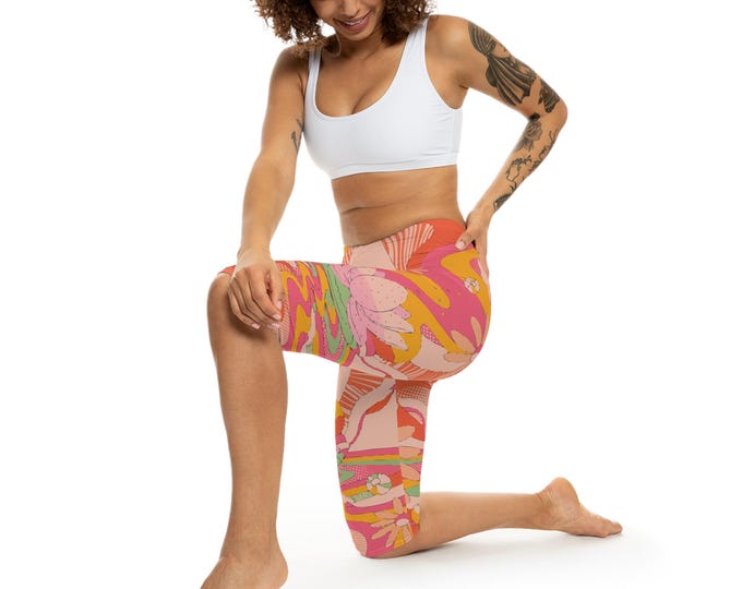 Retro Psychedelic Capri Leggings, Women's Yoga Pants, Paisley Print, Colorful Workout Tights, Stretchy Activewear