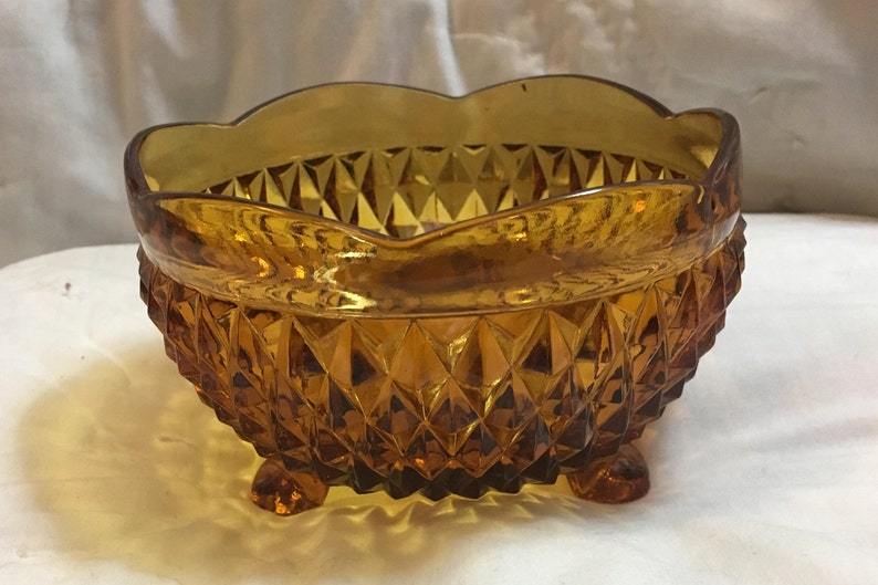 Vintage Amber Indiana Glass Diamond 3 Footed Bonbon Candy Dish Bowl Scalloped Easter