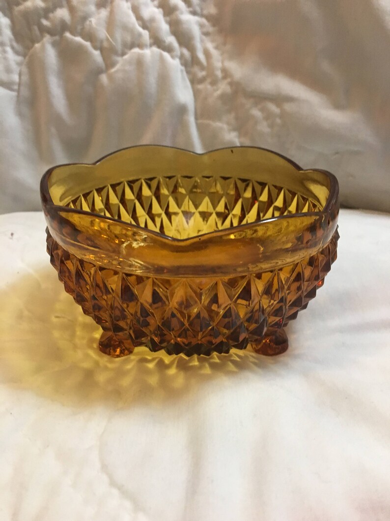 Vintage Amber Indiana Glass Diamond 3 Footed Bonbon Candy Dish Bowl Scalloped Easter
