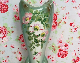Antieke grote Franse Nord Saint Amand Hamage vaas handgemaakte gestempeld gemaakt in Frankrijk bloemenpatroon Faience Art Nouveau 1900 Airbrush stencil