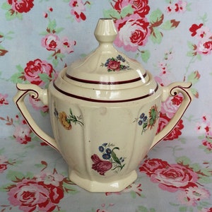 vintage Français Moulin Des Loups Poitou Sugar Bowl avec 2 poignées Tea Time Pour Deux Made In France Pink Flower Pattern Cream Candy Box Region