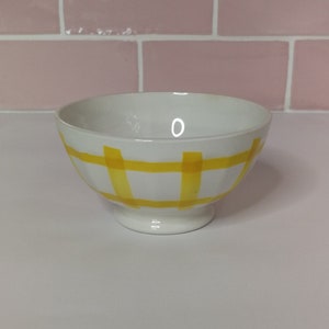 Vintage Französische Digoin Sarreguemines Cafe Au Lait Facettierte Schale Weiß Gelb Streifen Latte Kaffee Petit Dejeuner Pedestal Geometrische Linien