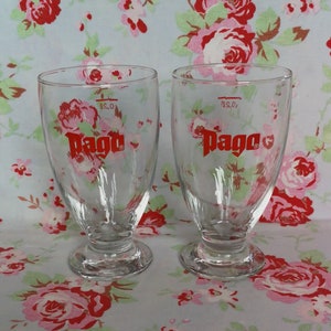 2 vintage 1960 PAGO glazen Franse aperitief sap drinken alcohol reclame memorabilia gemaakt in Frankrijk glas bargerei vruchtensappen bar merk