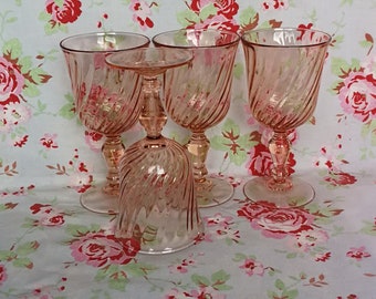 Set of 4 Vintage French Pink Depression Arcoroc Glasses Swirl Rosaline Made In France 1960s Clear Salmon Liqueur Liquor Pedestal High Glass