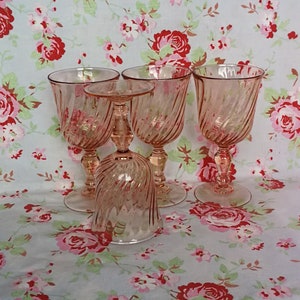 Set of 4 Vintage French Pink Depression Arcoroc Glasses Swirl Rosaline Made In France 1960s Clear Salmon Liqueur Liquor Pedestal High Glass