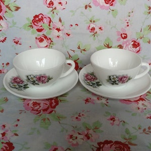 2 Vintage French White Arcopal Coffee Cups + Saucers Set of 2 Tea Mugs Made In France Milk Glass Opaline Daisies Roses Flowers Pattern 1960s