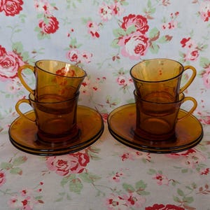 4Vintage Französisch Duralex Braun Bernstein Glas Kaffeetassen und Untertassen Espresso Made in Frankreich Beständig Transparent Bistro Vereco Arcopal Arcoroc