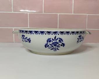 Large Vintage French L&#39;Amandinoise Saint Amand Salad Bowl with handles Blue Carnations Made in France Serving Dish Airbrush Stencil Digoin