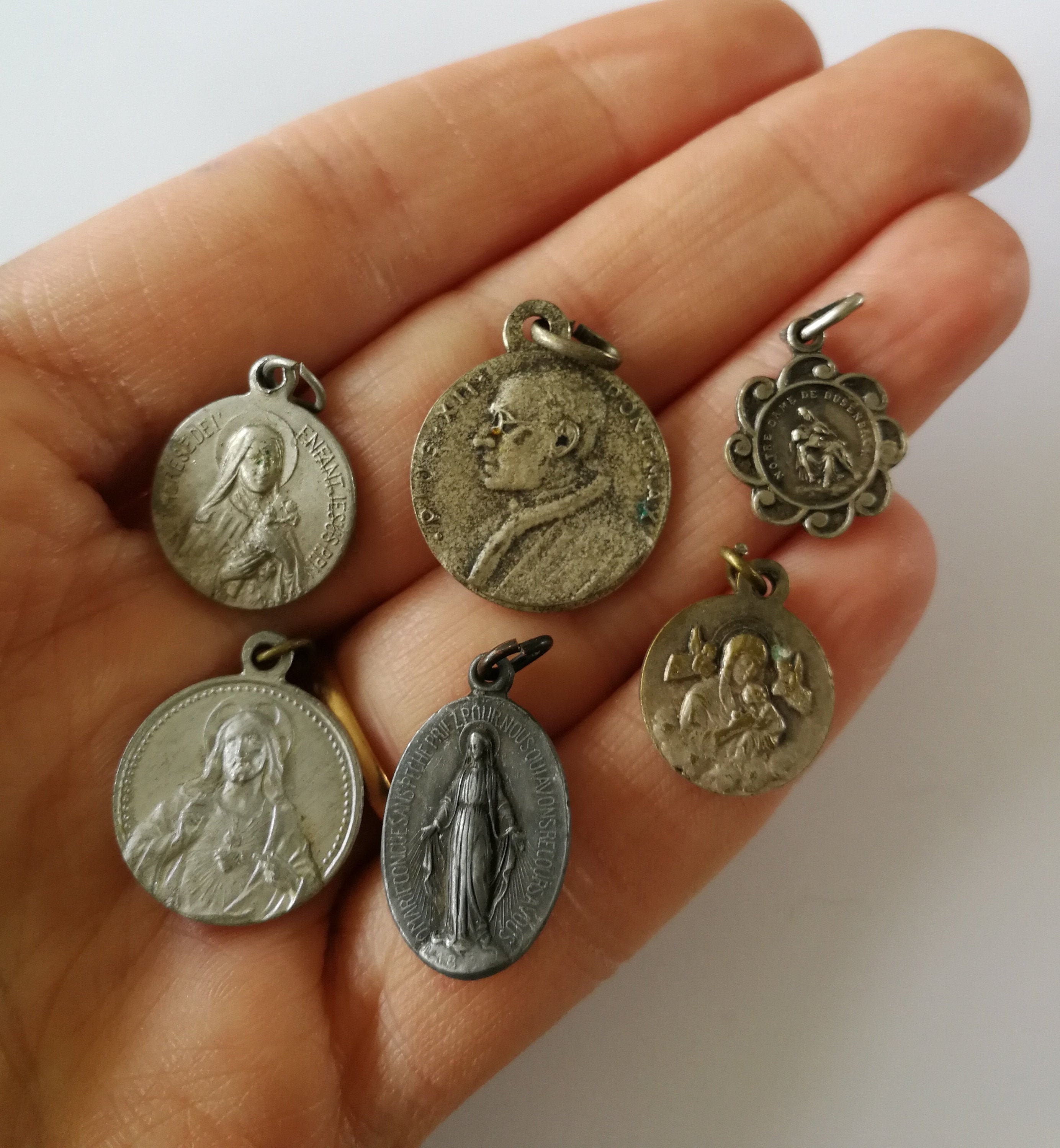 Lot de 6 Antiquités Français Médailles Religieuses Pendentifs Vierge Marie Lady Lourdes Double Face