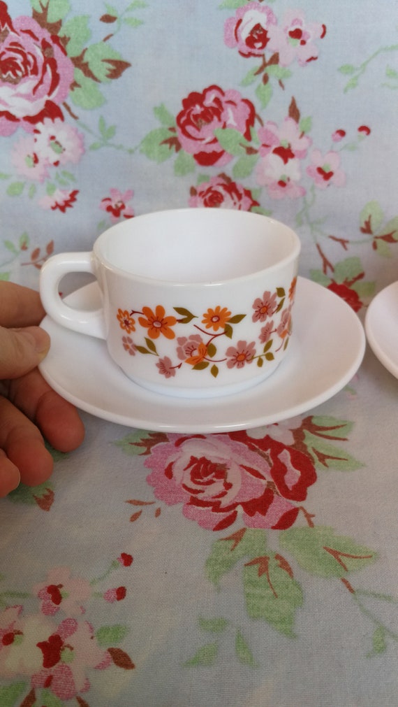 Lot De 7 Tasses à Café ARCOPAL Vintage - Motif Fleurs - Diamètre 7cm - Bon état