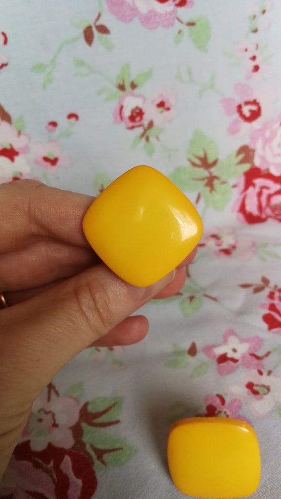 Vintage French 60's Bright Yellow Clip On Earring… - image 5