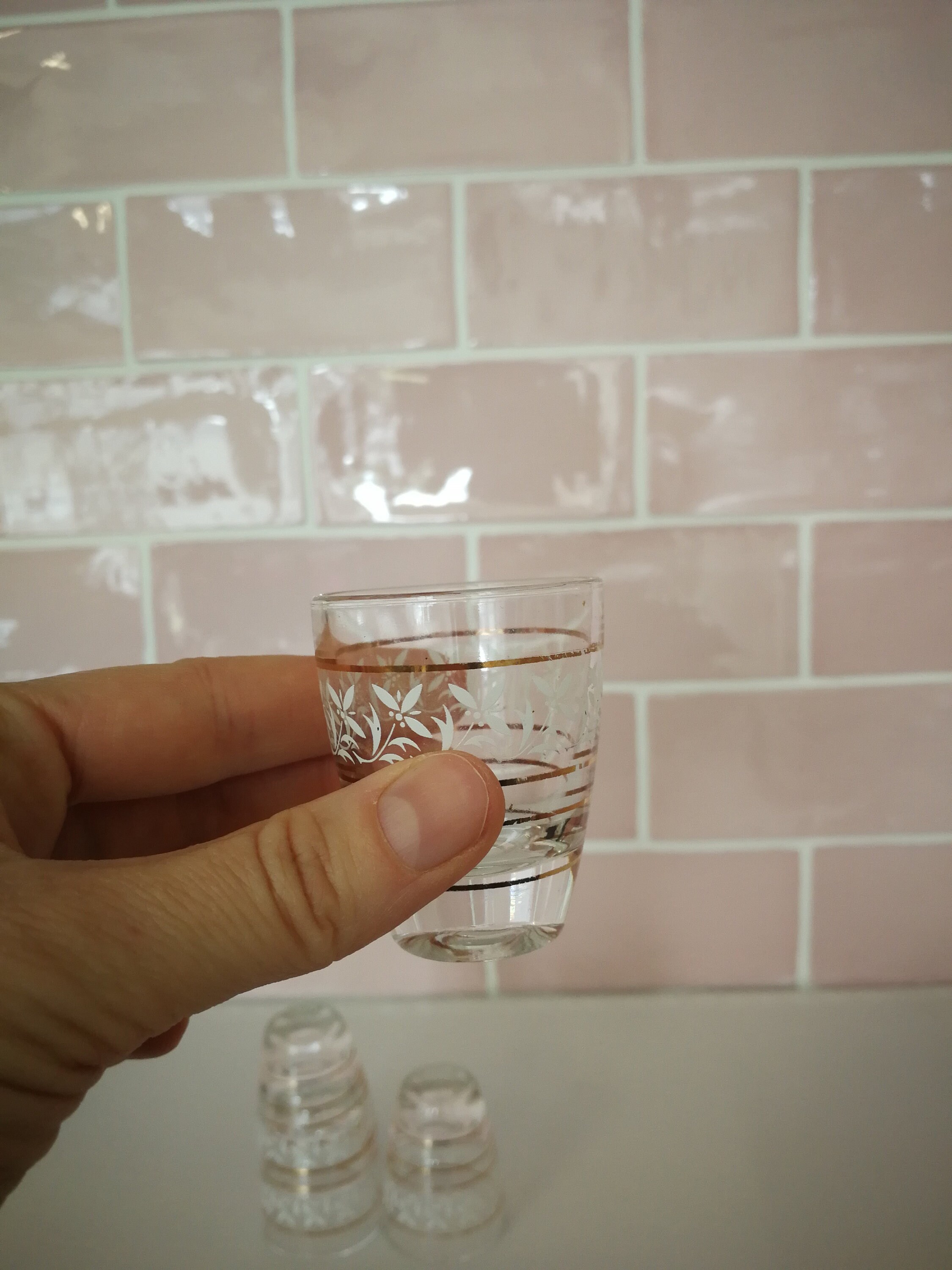 4 Vintage Français Liquor Glasses Set Of Four Serving Apertif Brandy Liqueur Small Drinks Shot Glass