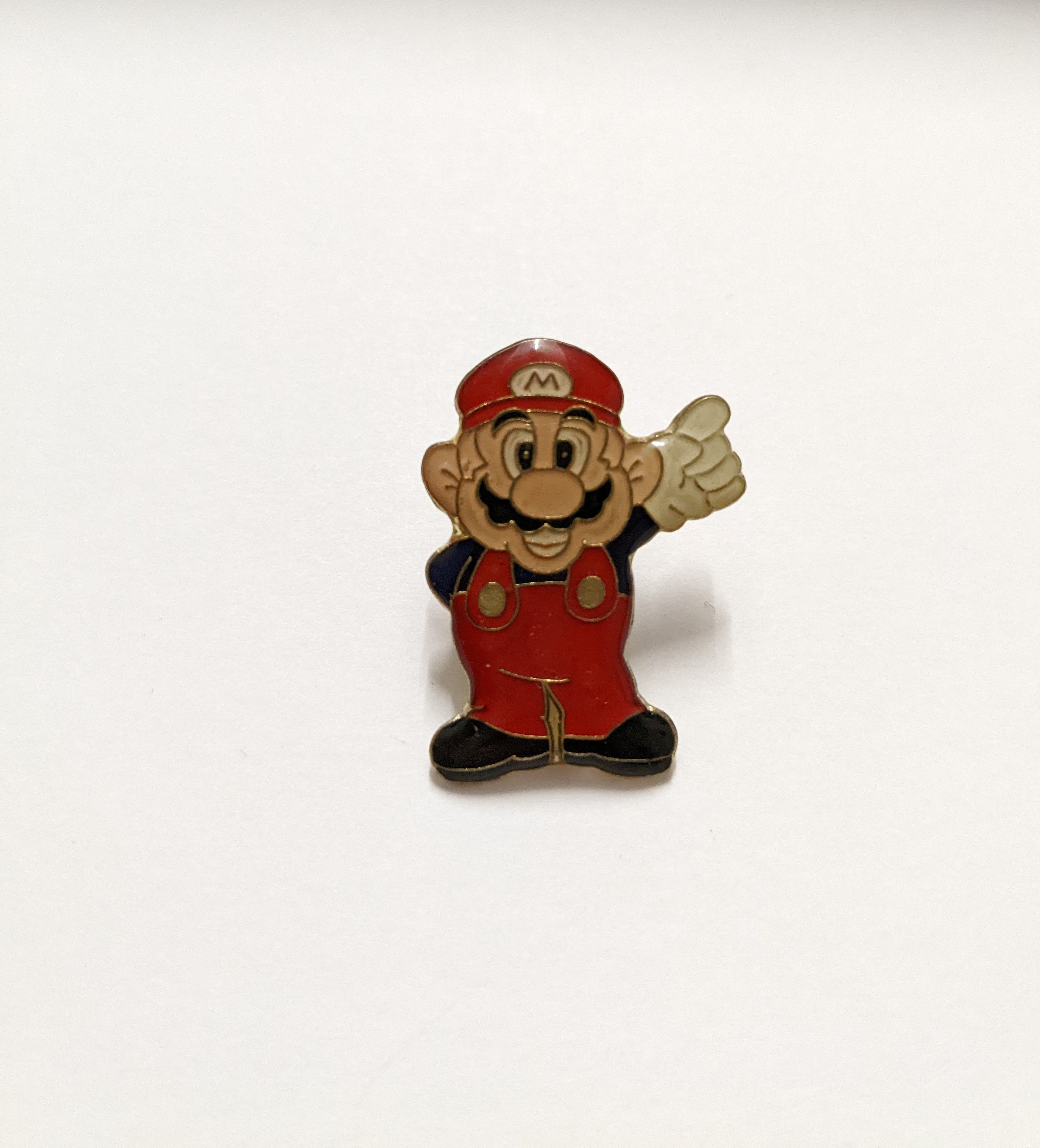 Vintage Super Mario Enamel Pin cartoon Badge 90's Super Nintendo Video Game Running Character Luigi Cosplay Brothers Computer Red Overalls