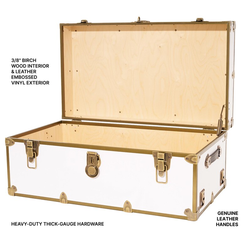 Small Rhino Home Storage, Camp and College Dorm Trunk with Antique Brass Trim bild 5
