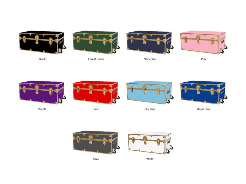 Puede incluir: Una colecci&oacute;n de ba&uacute;les rectangulares en varios colores, incluyendo negro, verde bosque, azul marino, rosa, morado, rojo, azul cielo, azul real, gris y blanco. Cada ba&uacute;l tiene herrajes dorados y ruedas.