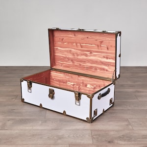 Aromatic Cedar Storage Trunk with Antique Brass Trim - Handcrafted Wooden Chest in Various Sizes for Elegant Organization