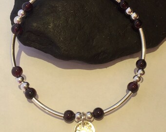 Garnet Bracelet, January birthstone, stacking bracelet, stretch bead bracelet, garnet gemstone bracelet, garnet jewellery, valentines gift