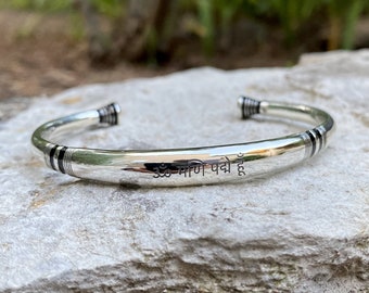 Mantra Om Mani Padme Hum “Wisdom” Jonc Bracelet - 925 Silver, Mauritanian Style - Silver bracelet with Spiritual Meaning