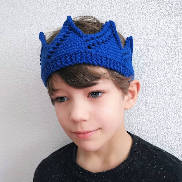 Merino wool knitted crown headband, lake knit crown, hand knit crown kids, birthday crown child, dress up royal crown, kids crown ear warmer