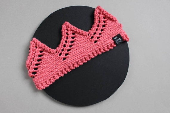 knit birthday crown