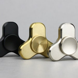 Bit 3 - mini fidget spinner - gold silver or black