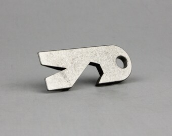 flamed Details about Titanium Custom Handmade Widgy Pry Bar Keychain flamed Details about Titanium Custom Handmade Widgy Pry Bar Keychain