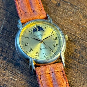 Vintage Moon Phase Watch - Etsy Hong Kong