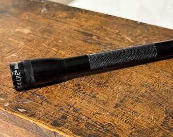 Mini Mag-Lite Flashlight: Compact ML2-BRK Two AAA Cell Lighter, Ultra Bright LED Light, Perfect for Camping & Emergencies
