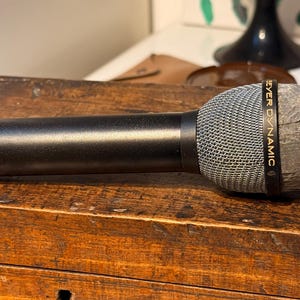 Beyerdynamic M69N(C).Hypercartioid Dynamic Microphone