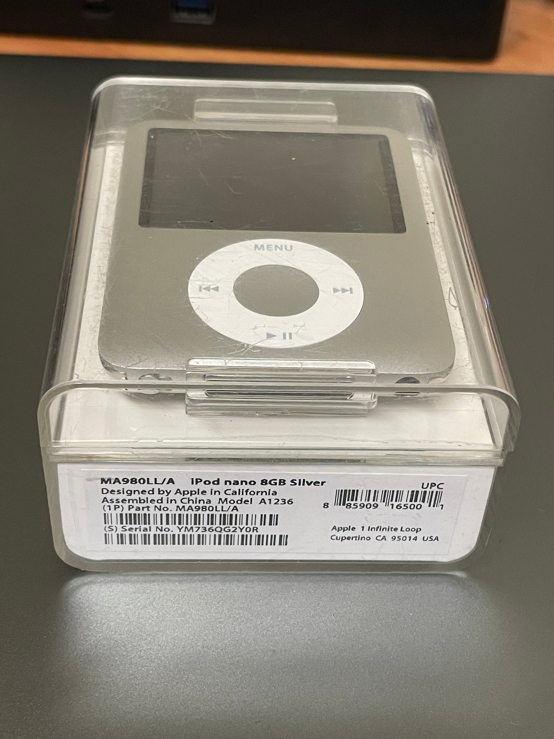 1GB Apple 1st Gen Ipod Nano White 